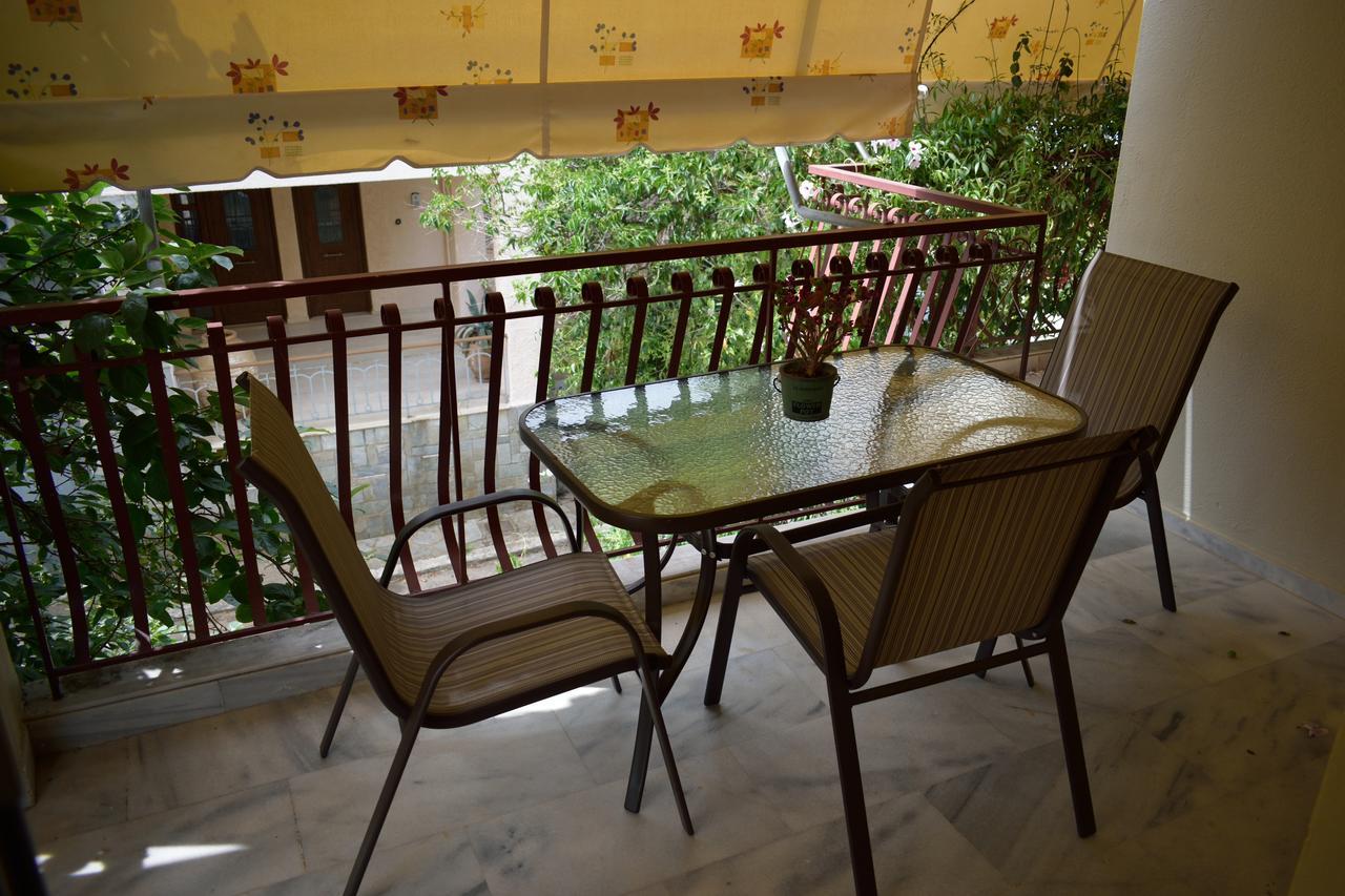 Stamoulis Apartments Agia Efimia Exterior photo
